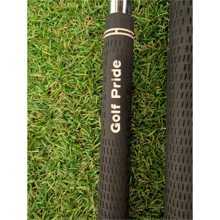 Titleist AP1 712 Eisen 4-PW + W (8 Schläger)