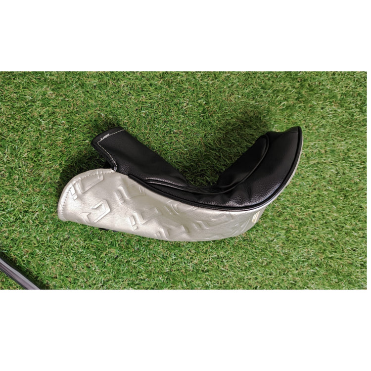 TaylorMade Qi35 Max Lite (10.5°) Driver in Stiff Flex
-Diamana PD 40 S Mitsubishi Chemical Schaft