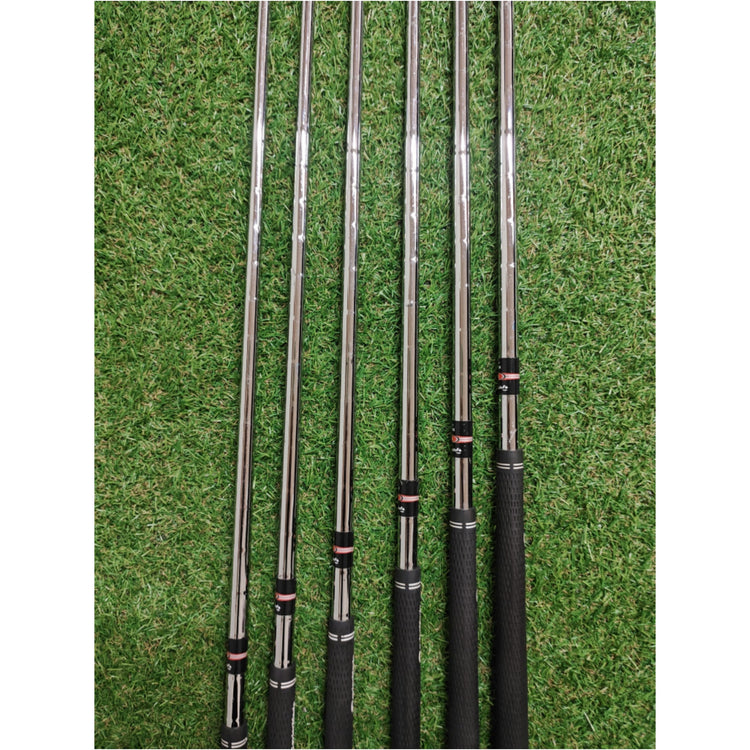TaylorMade Burner 5-PW Eisen (Regular Flex) Top Zustand