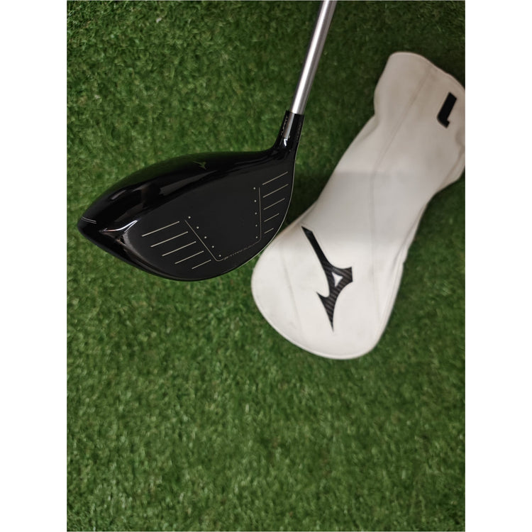 Mizuno ST200X Driver 10.5° mit Headcover, gepflegt