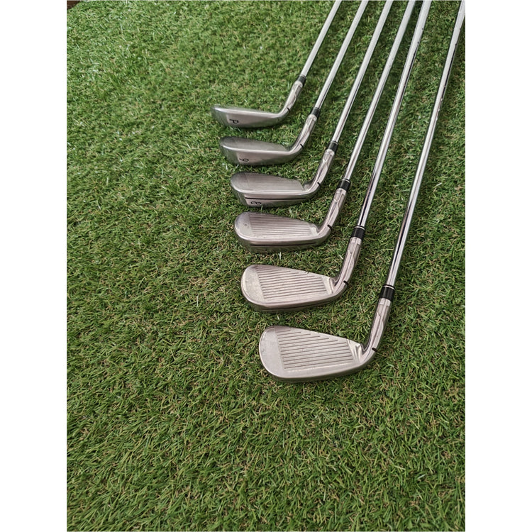 TaylorMade SIM MAX Eisen 5-PW, Stahlschaft KBS MAX 85 Stiff