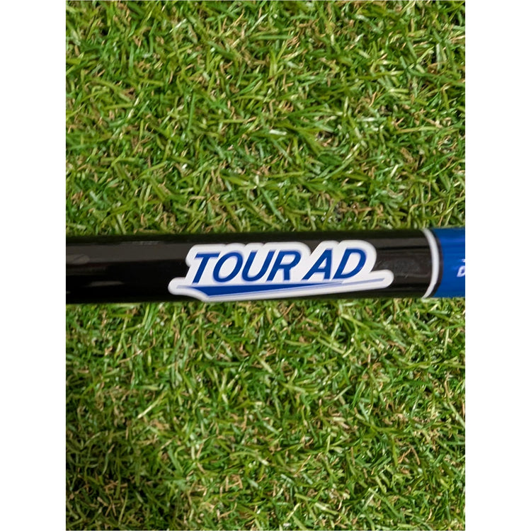 Mizuno ST-X Driver, Tour AD Stiff, inkl. Cover