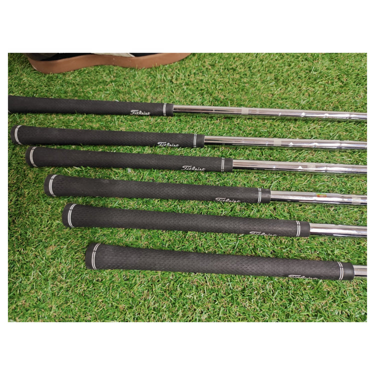 Titleist AP1 Eisensatz 5-PW, Stahlschaft, Stiff Flex | Gebraucht