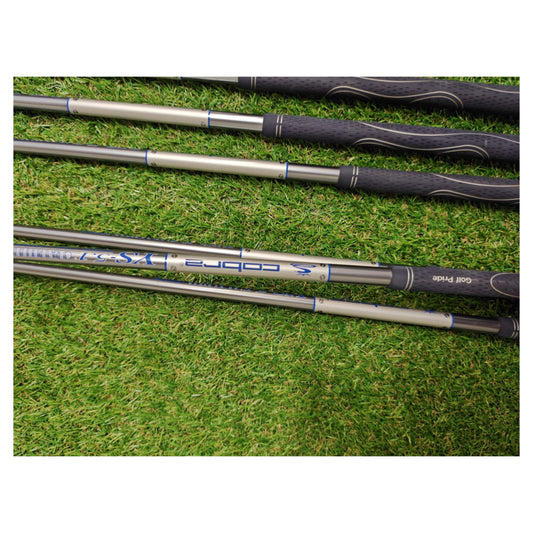 Cobra Golf Eisen 6–SW in Women-Flex mit Graphitschaft