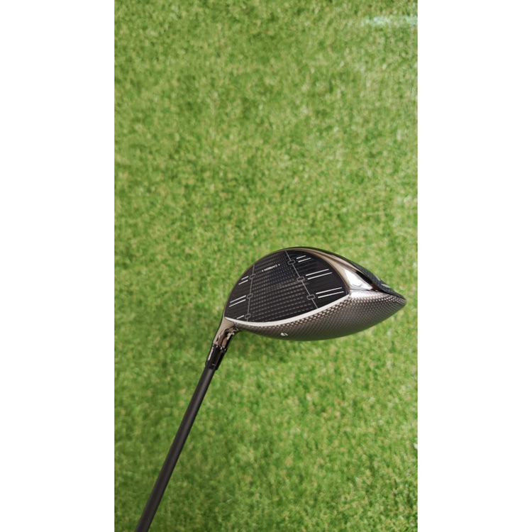 TaylorMade Qi35 (9°) Driver in Stiff Flex