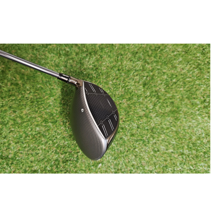 TaylorMade Qi35 Max Lite (10.5°) Driver in Stiff Flex

-Diamana PD 40 S Mitsubishi Chemical Schaft