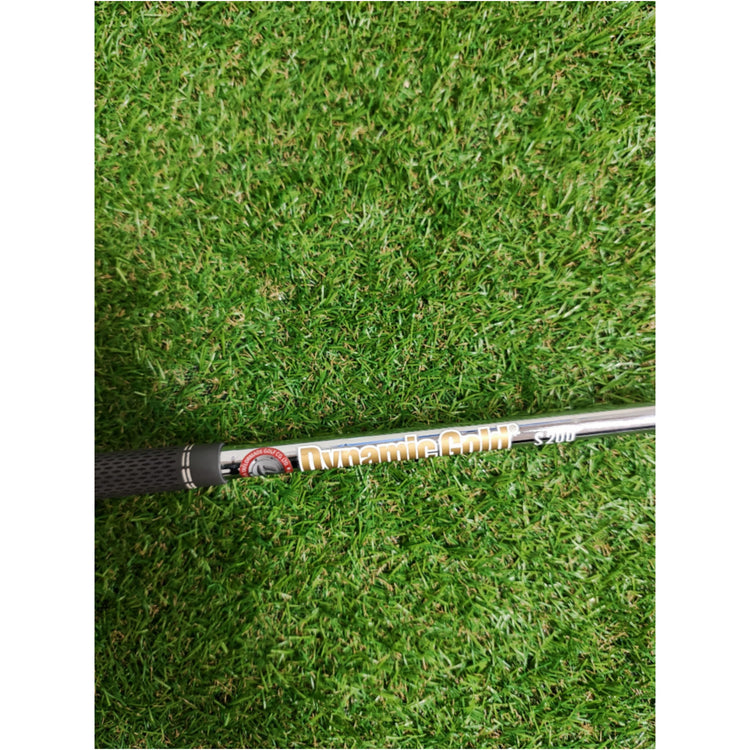 TaylorMade Milled Grind 2 (Dynamic Gold S200 Stahlschaft)