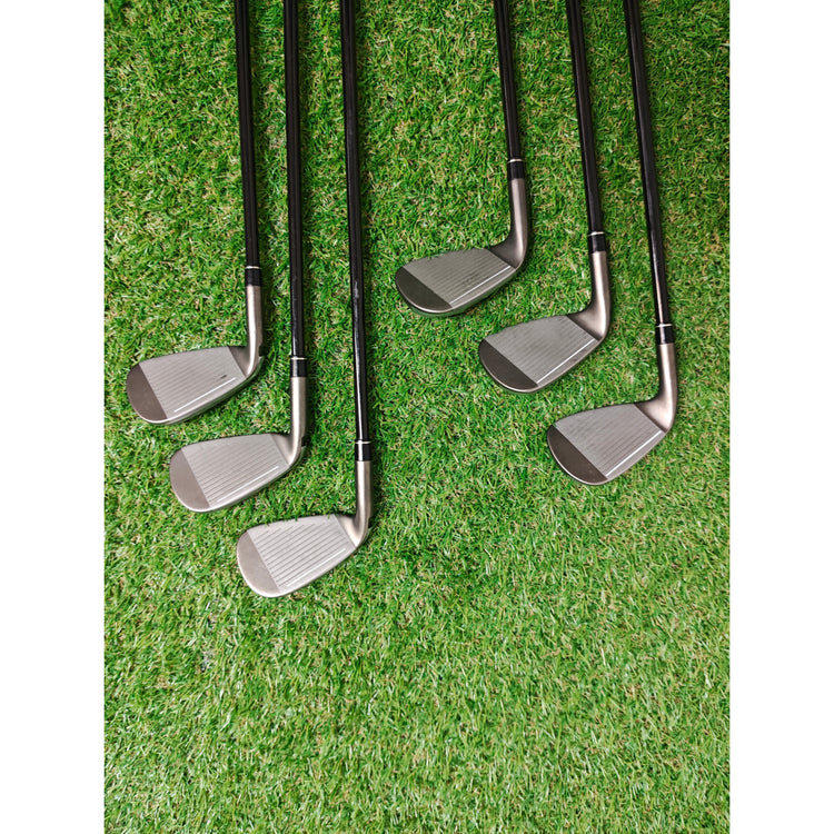 TaylorMade Speedblade in Regular Flex (Graphit)